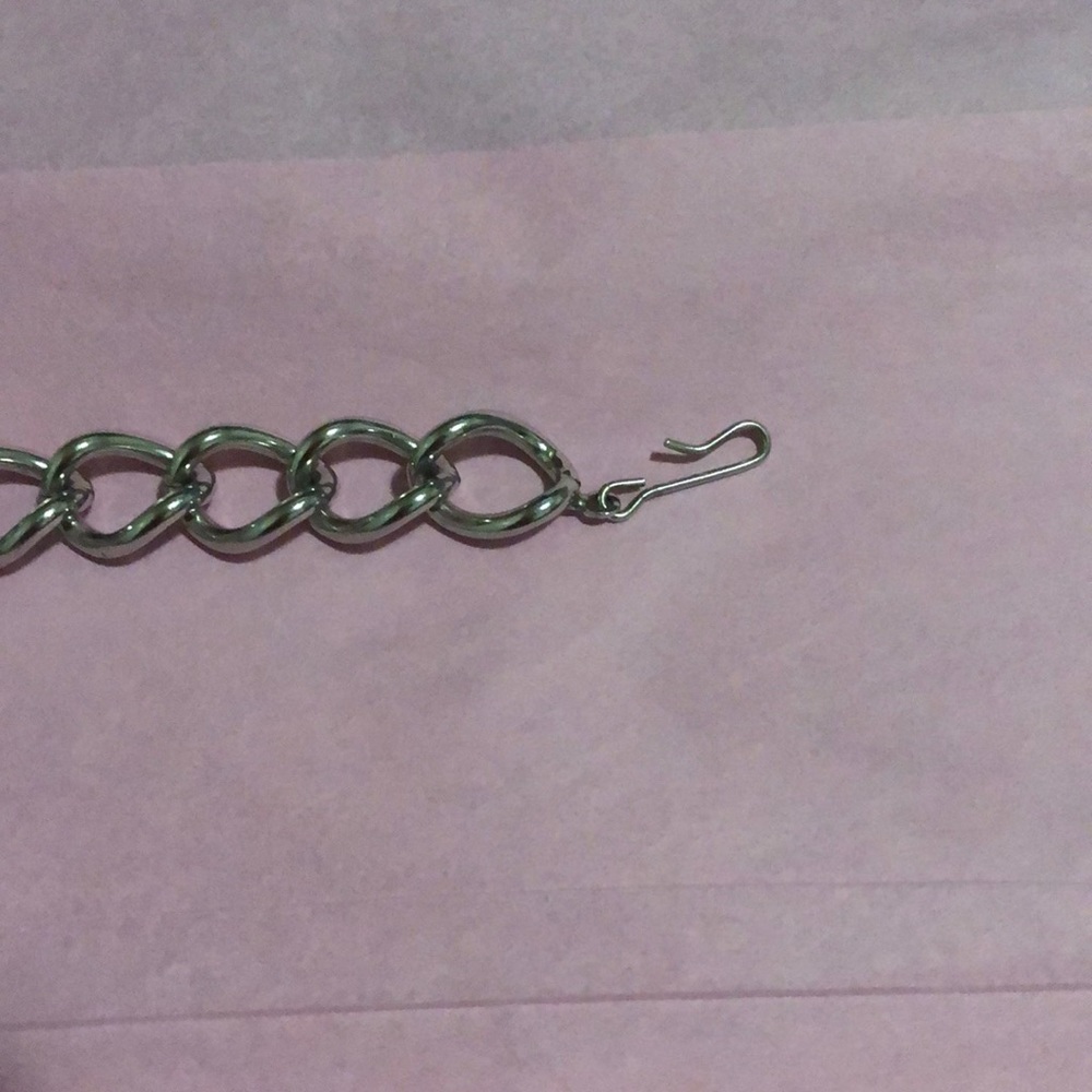 Choker Necklace - Picture 6 of 8